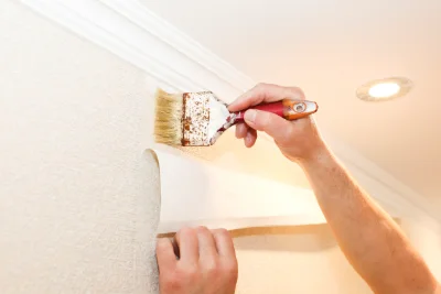 Pose de papier peint à Ajat — revêtements muraux et toiles de verre